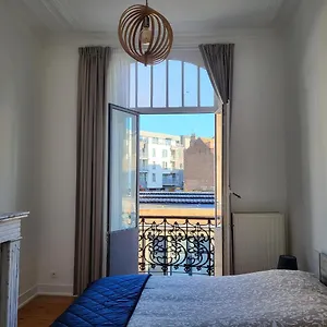 Brussels Bed & Blockchain Private With Shared Bathroom Gasthof Etterbeek