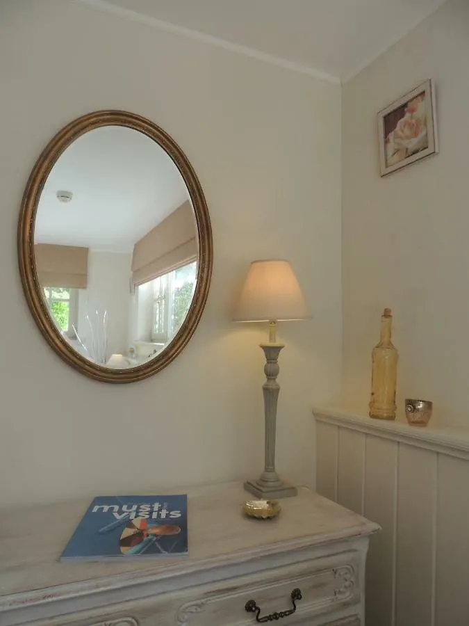 Bed & Breakfast Het Zilte Zand - Luxe Ontbijt - Gratis Parking - Westende Middelkerke 4*,  Βέλγιο